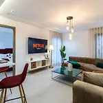Stylish & Chic Flat - Best Place - New Building
